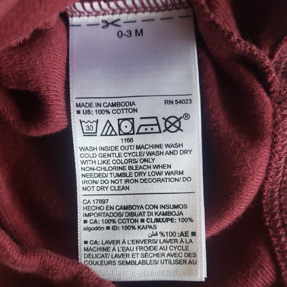 ⭐3/$15⭐ Newborn Unisex Two Piece Set - Picture 4 of 7